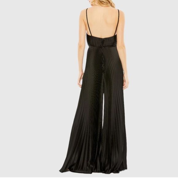 Mac Duggal Black Pleated Plunge Neck Wide Leg Jumpsuit 27457 | 4 - Picture 3 of 10